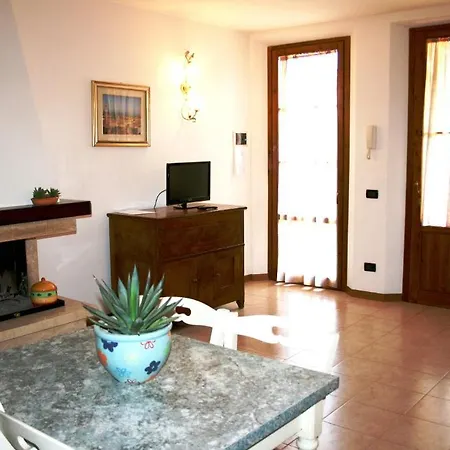 Apartamento Podere Olmo Adriano *